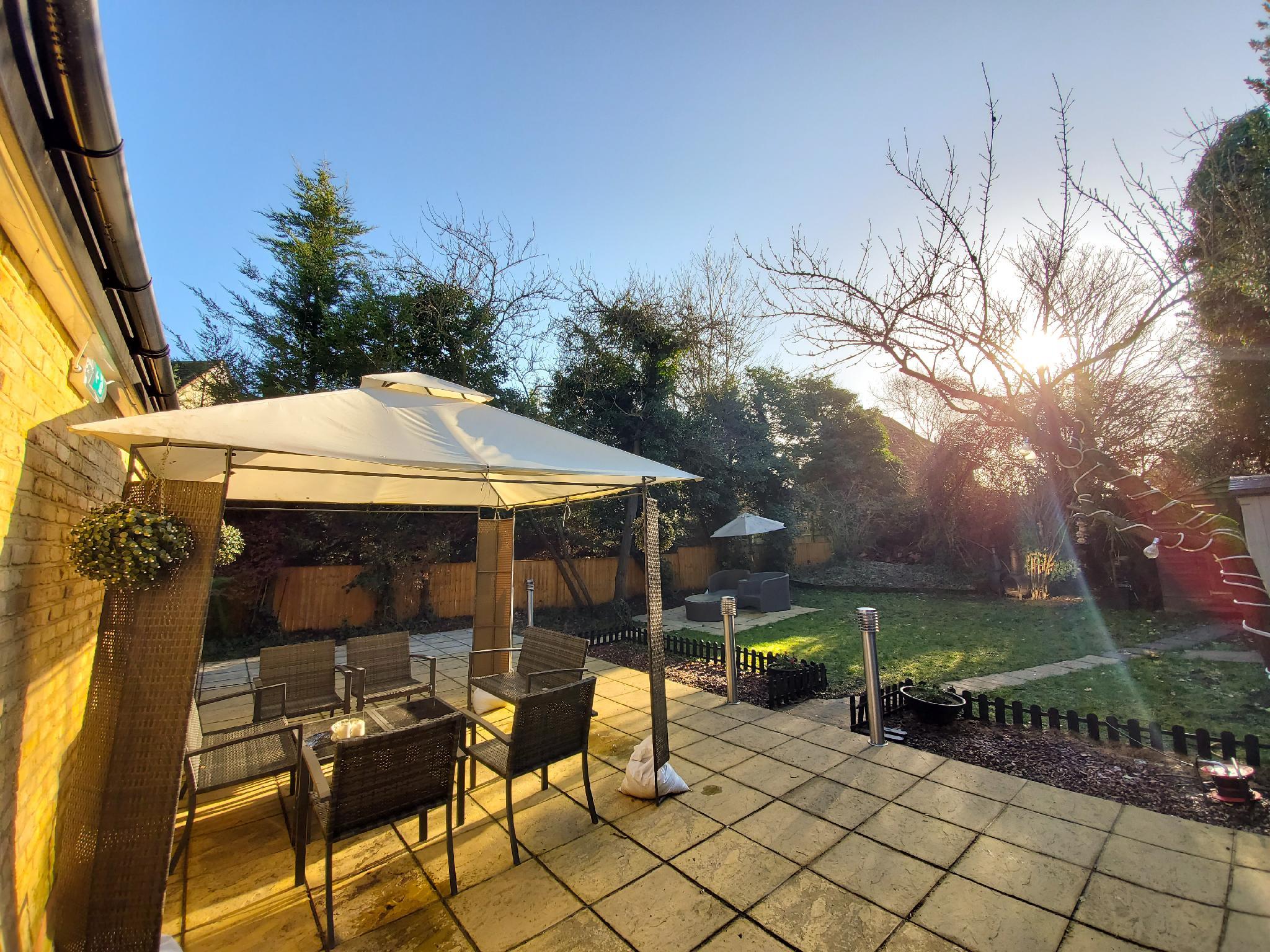 Ngoại cảnh khách sạn