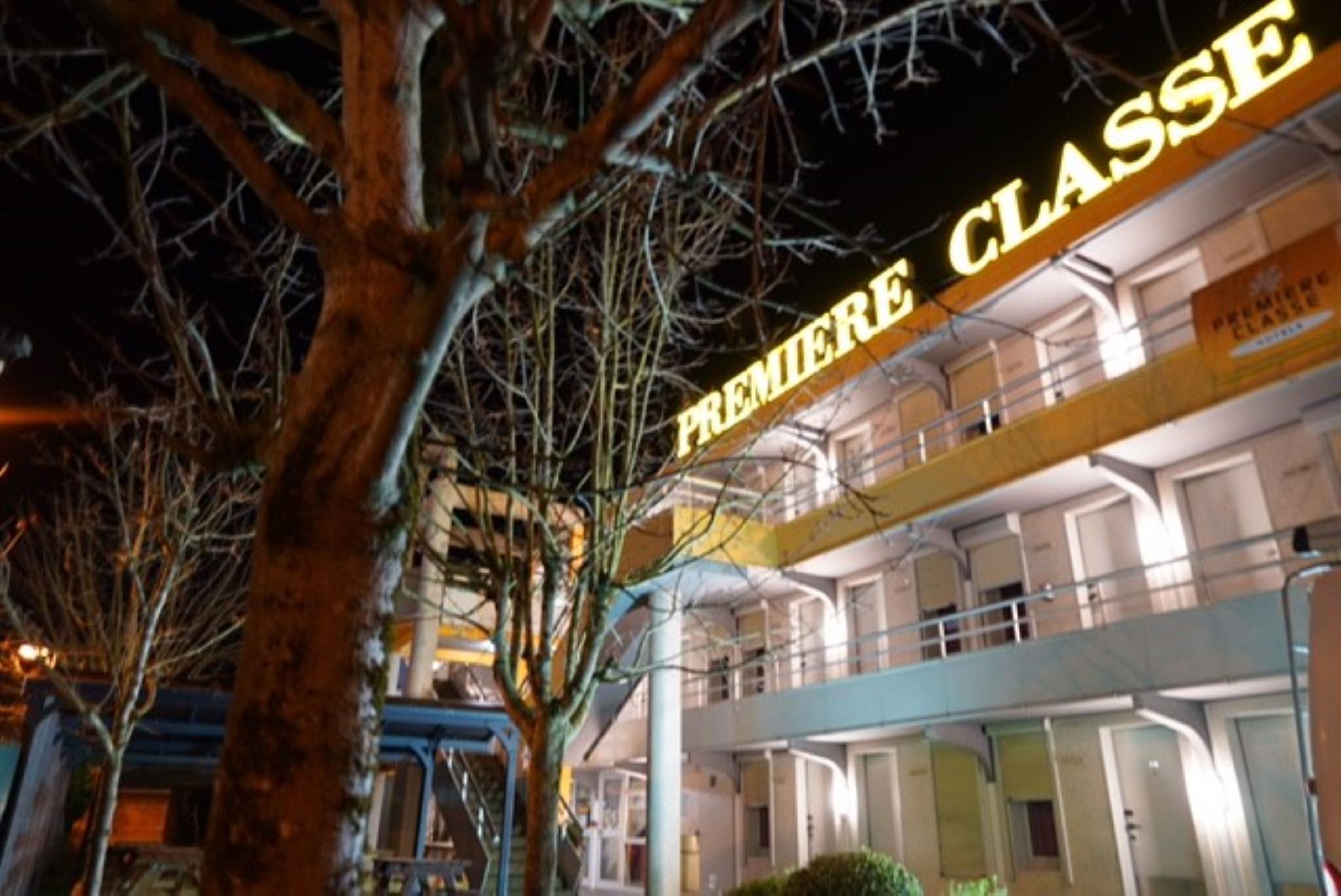 Ngoại cảnh khách sạn