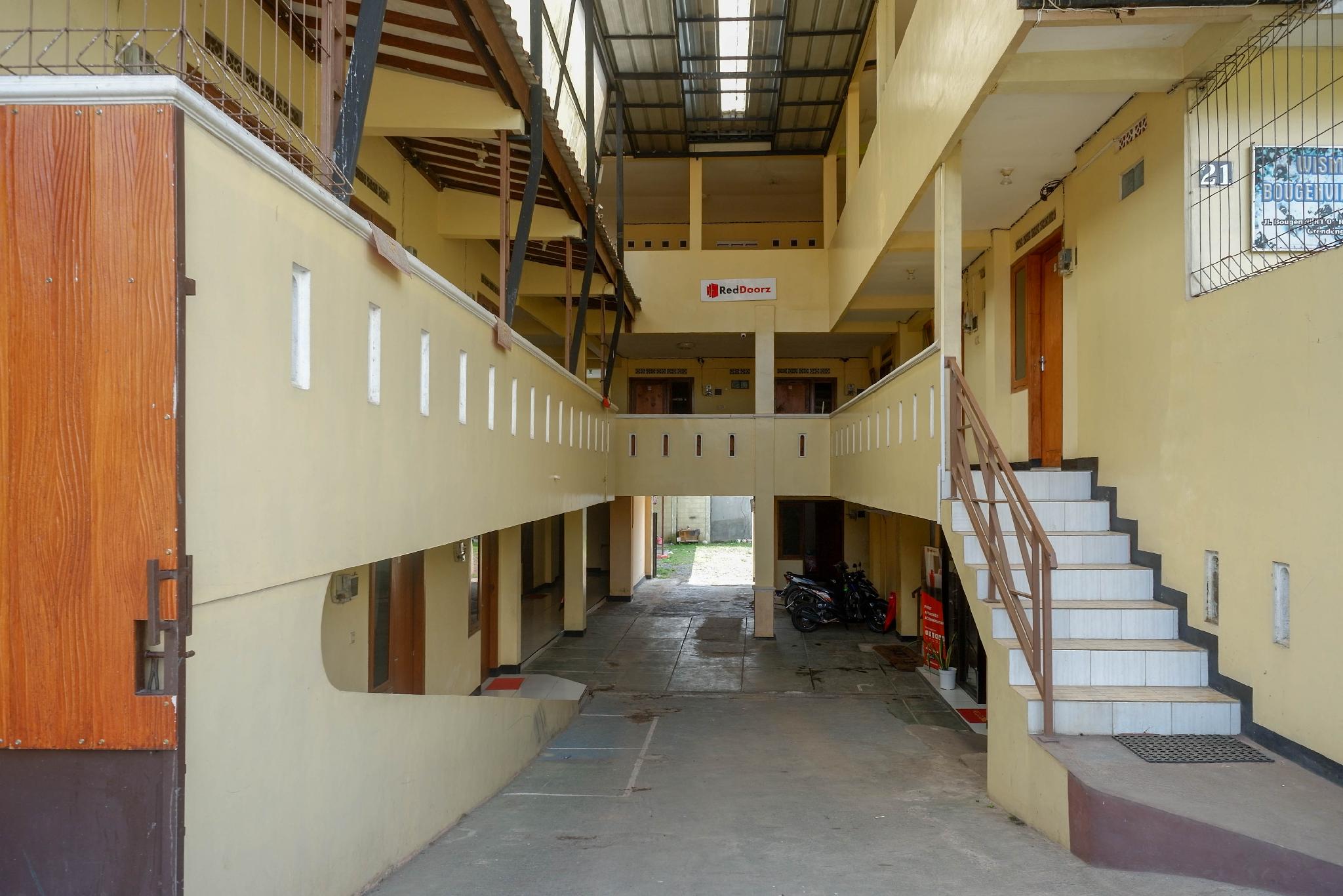 Ngoại cảnh khách sạn