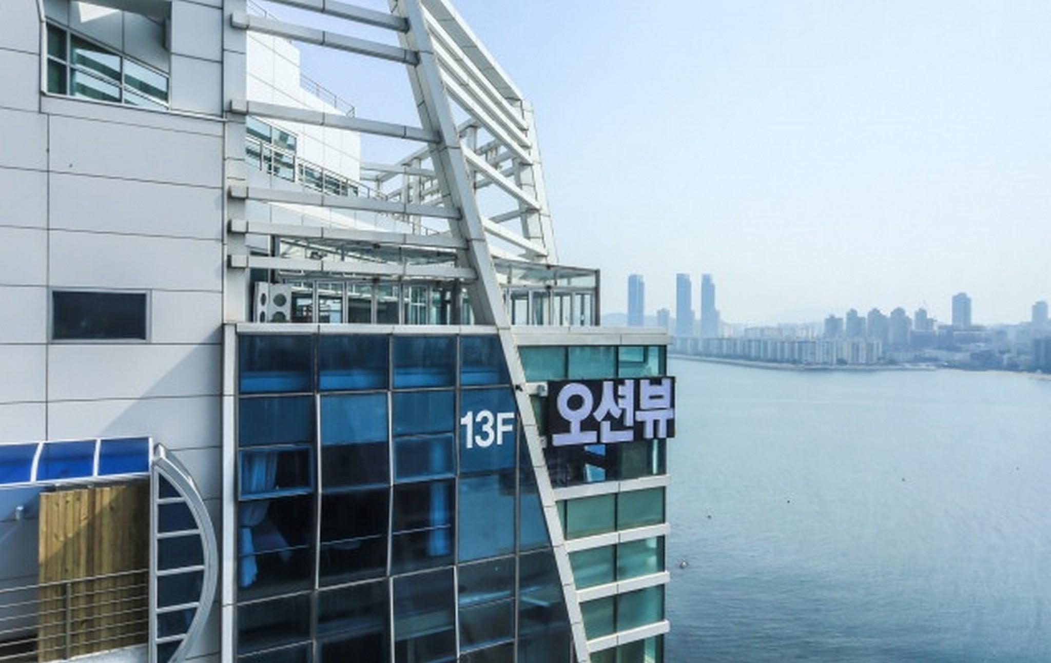 Ngoại cảnh khách sạn