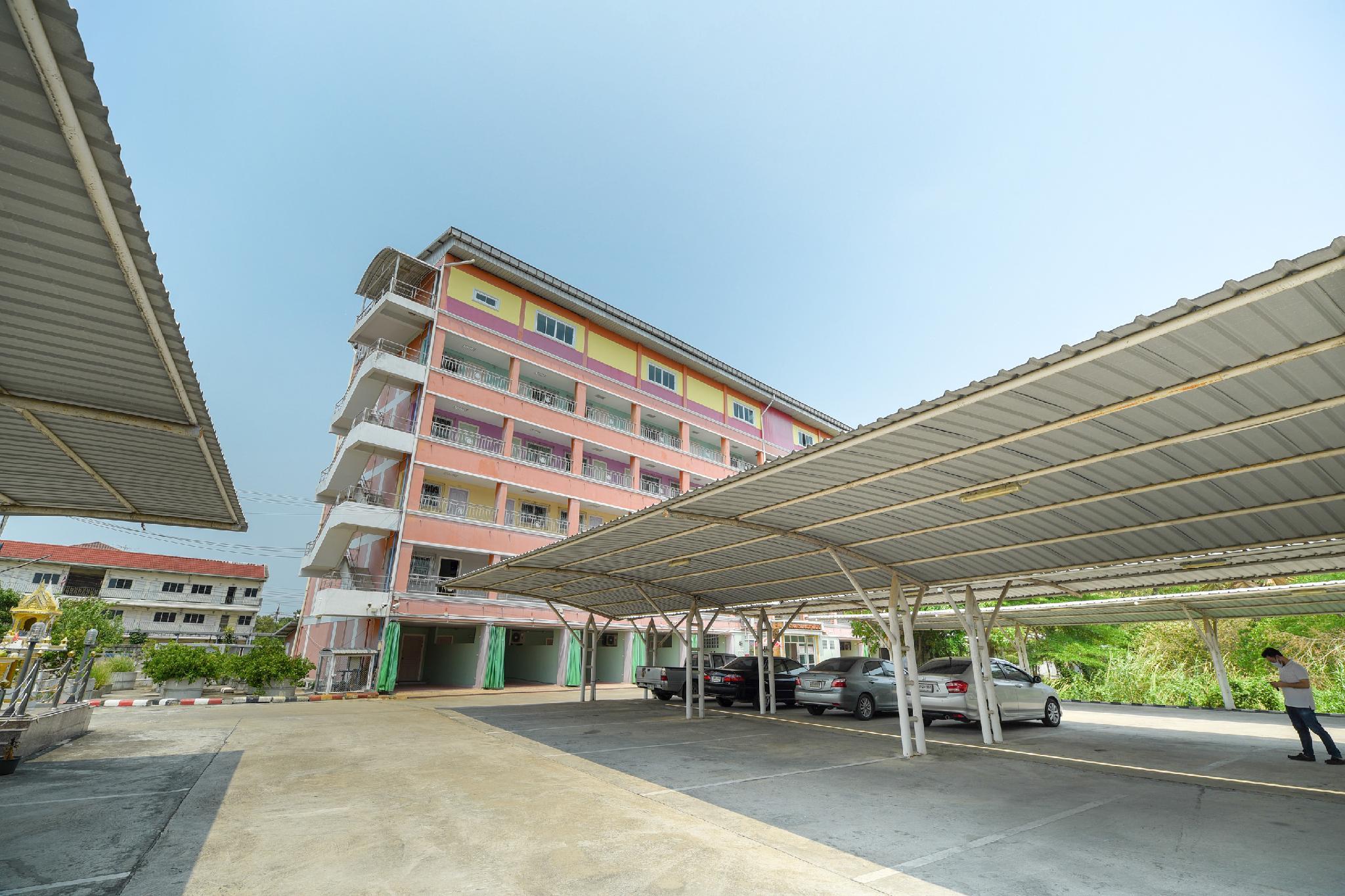 Ngoại cảnh khách sạn