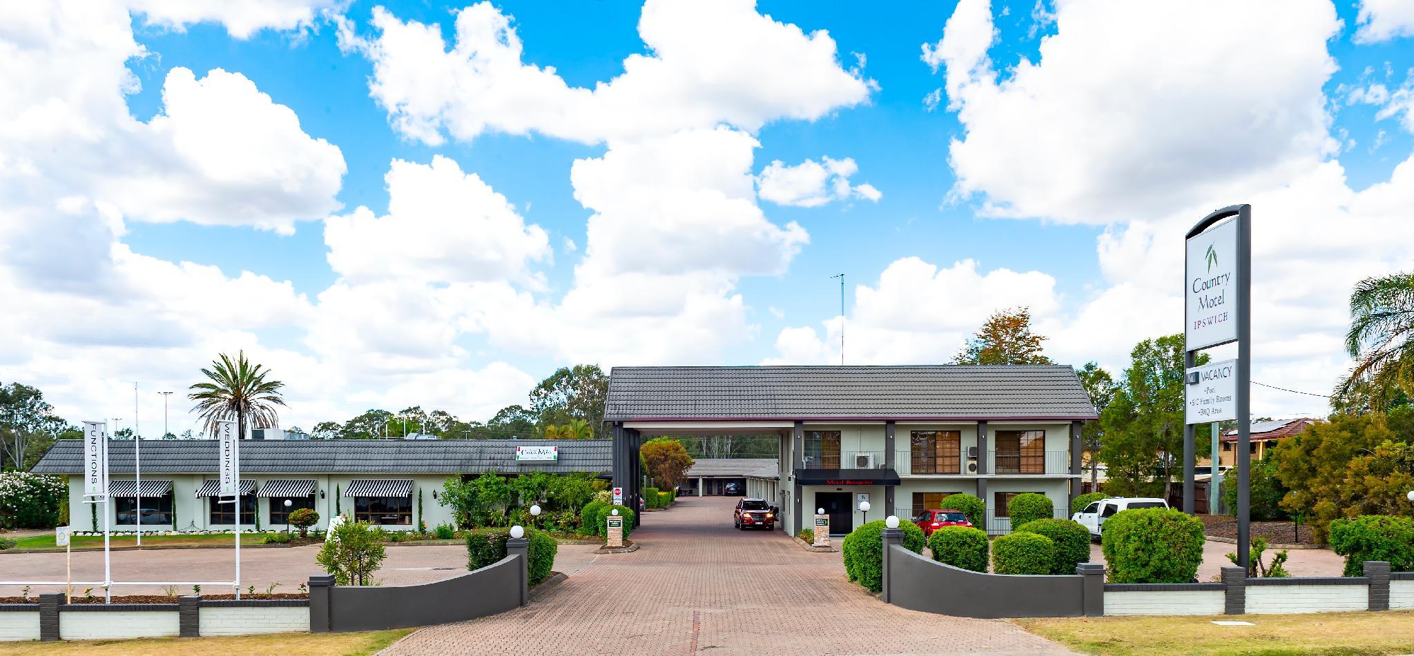 Ngoại cảnh khách sạn