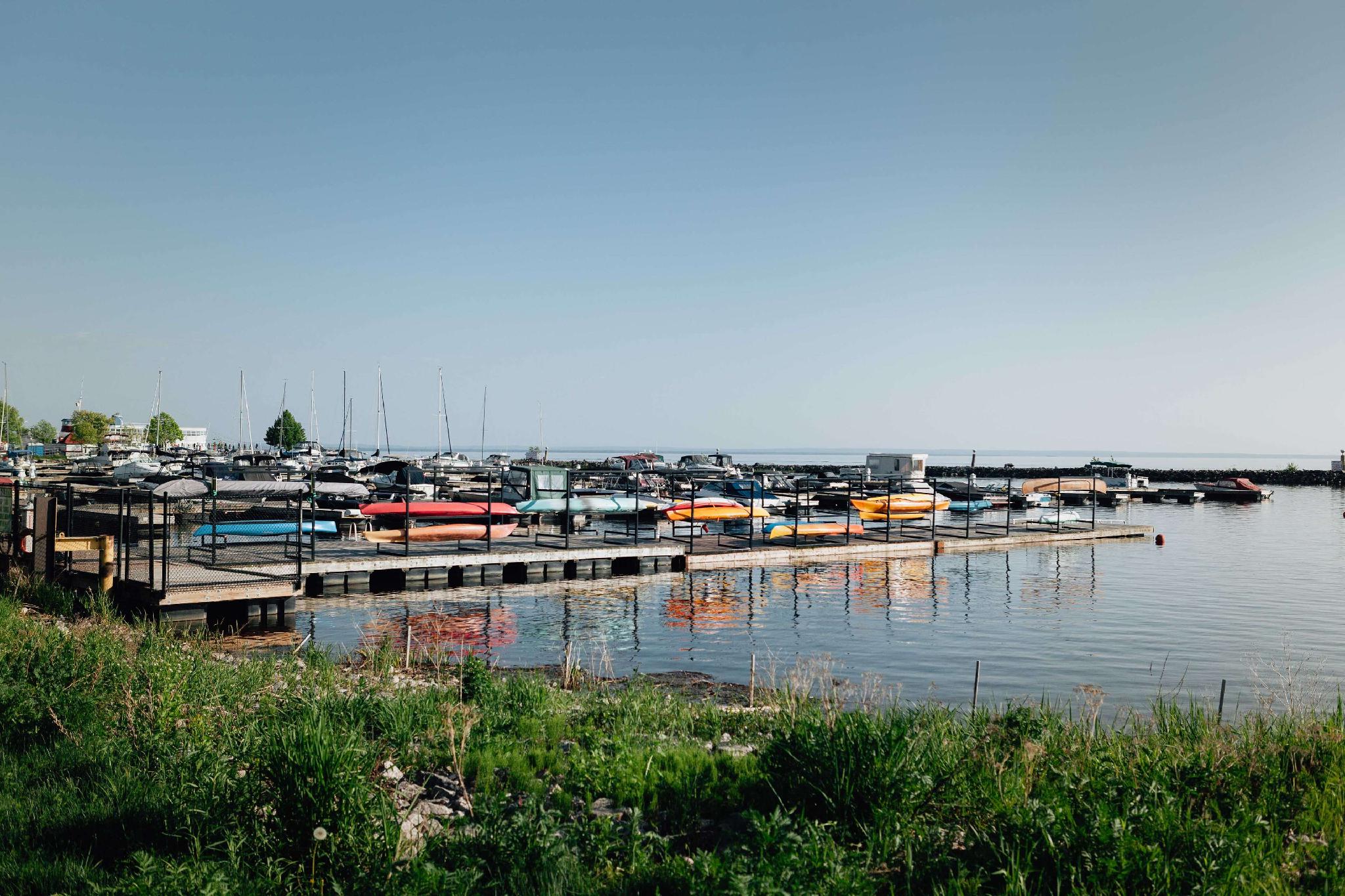 Nơi tham quan gần đây