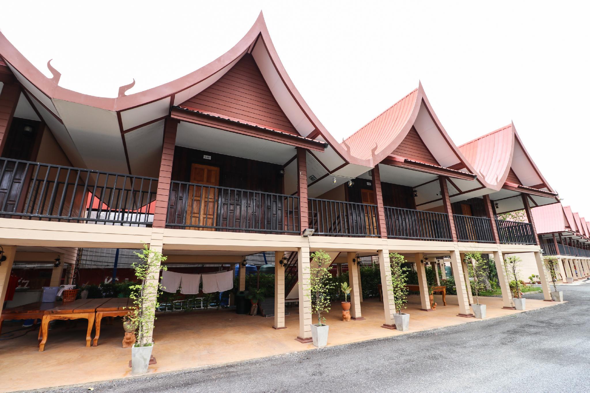 Ngoại cảnh khách sạn