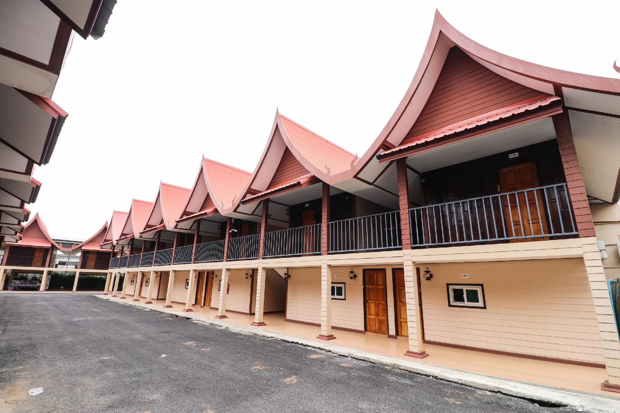 Ngoại cảnh khách sạn