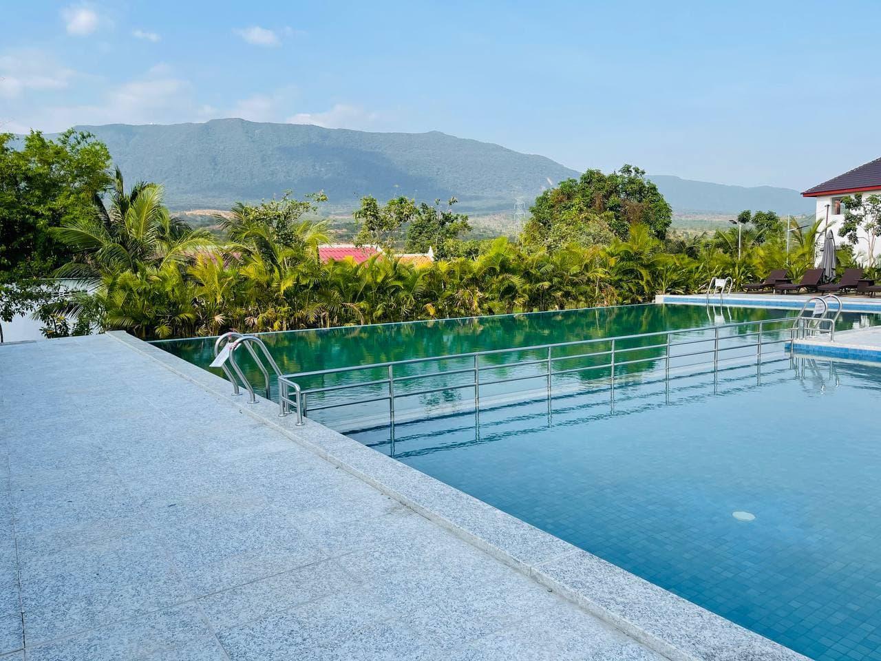 Ngoại cảnh khách sạn