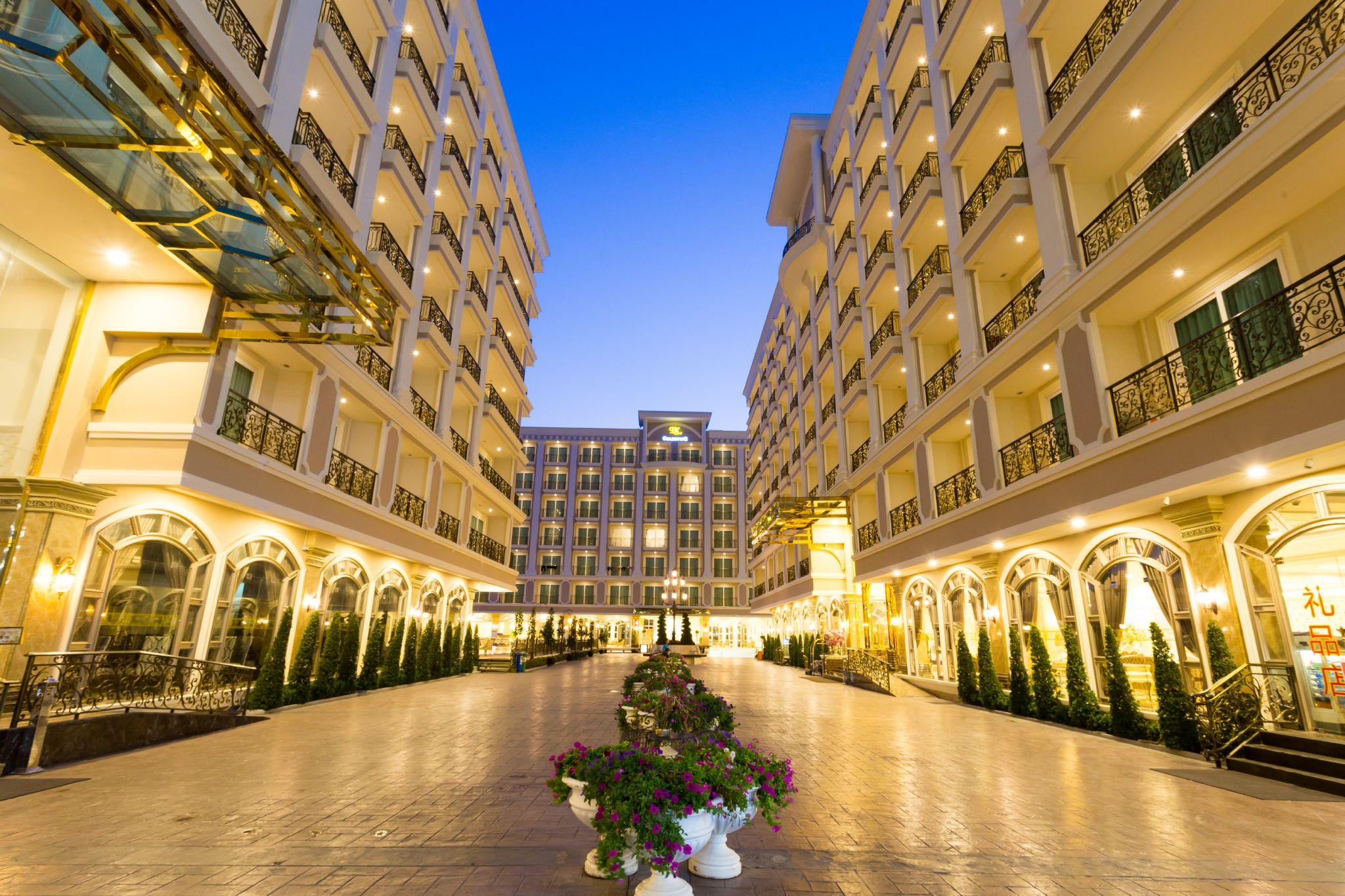 Ngoại cảnh khách sạn