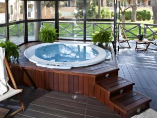 Bồn tắm nước nóng