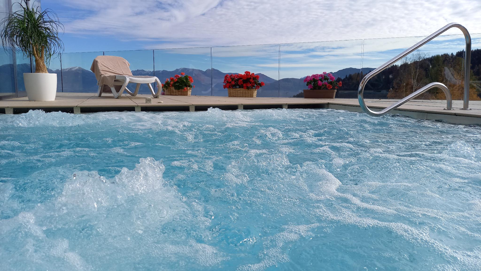 Bồn tắm nước nóng