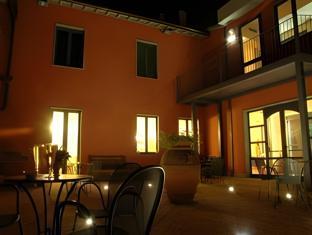 Ngoại cảnh khách sạn