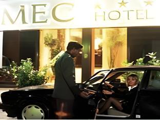 Ngoại cảnh khách sạn