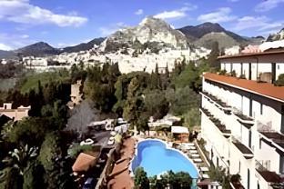 Ngoại cảnh khách sạn