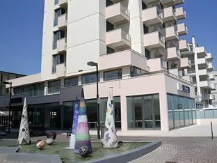 Ngoại cảnh khách sạn