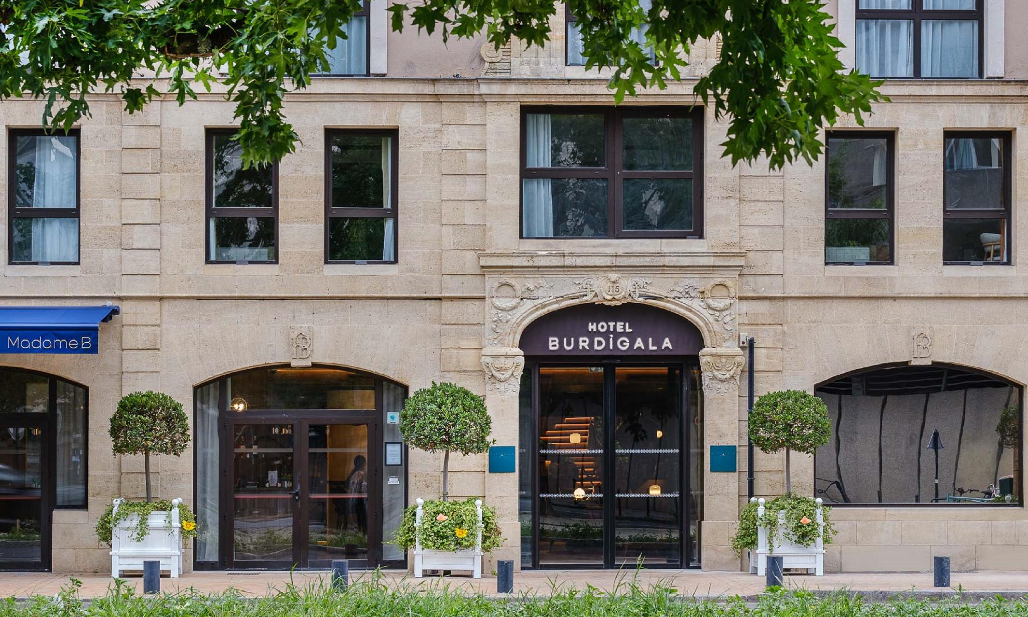 Ngoại cảnh khách sạn