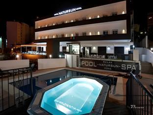 Ngoại cảnh khách sạn