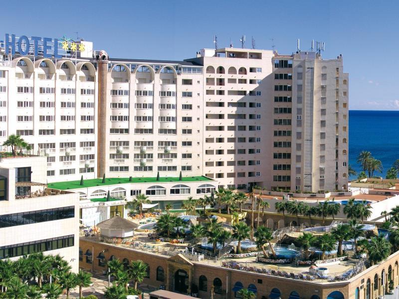 Ngoại cảnh khách sạn