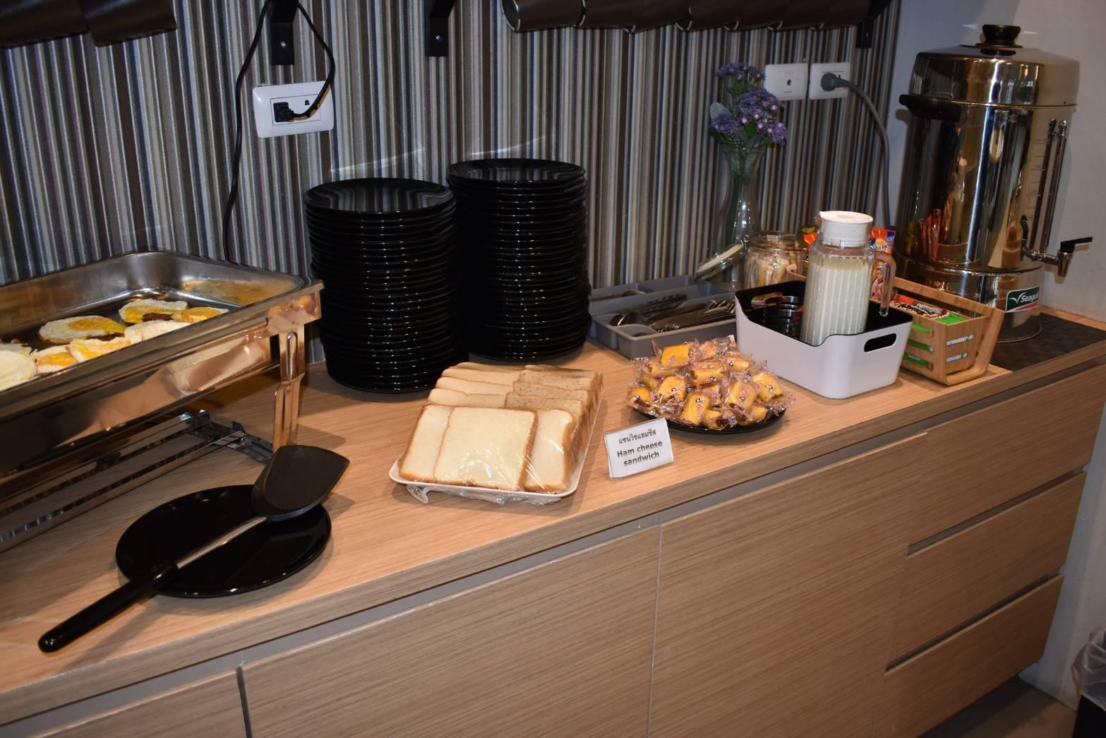 Đồ ăn và thức uống