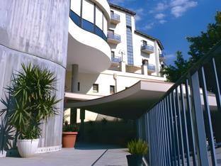 Ngoại cảnh khách sạn