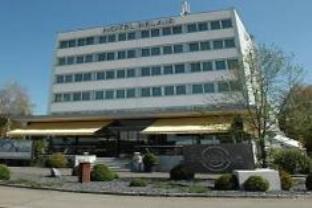 Ngoại cảnh khách sạn