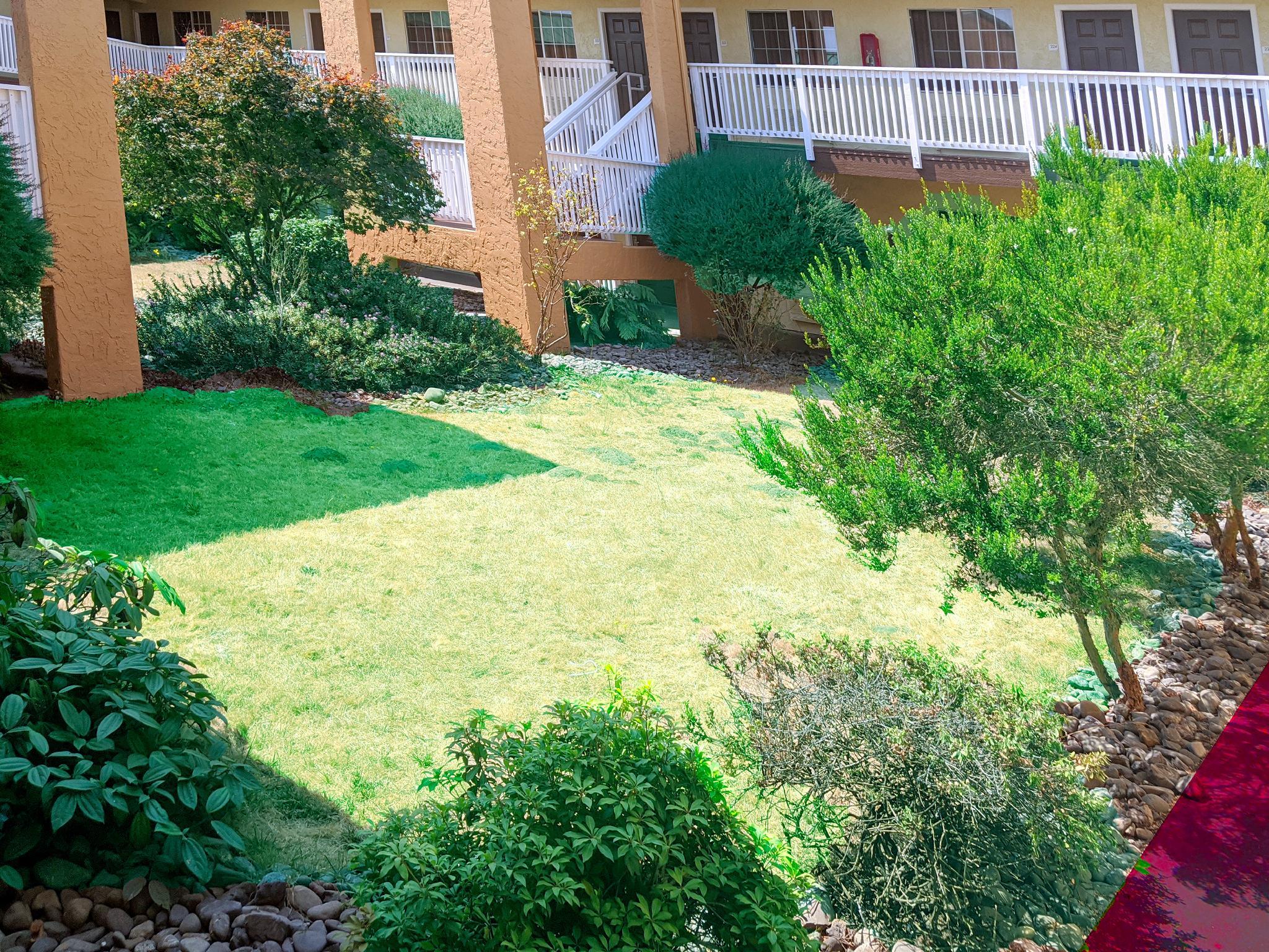 Ngoại cảnh khách sạn