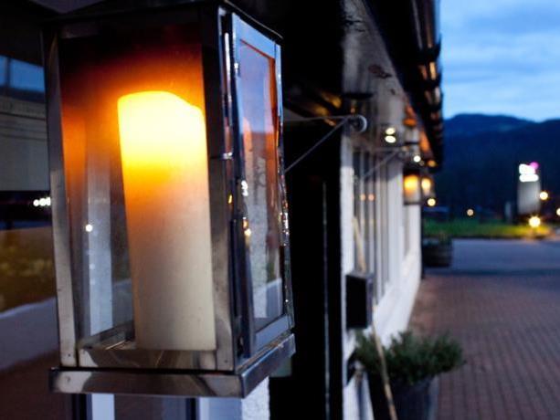 Ngoại cảnh khách sạn