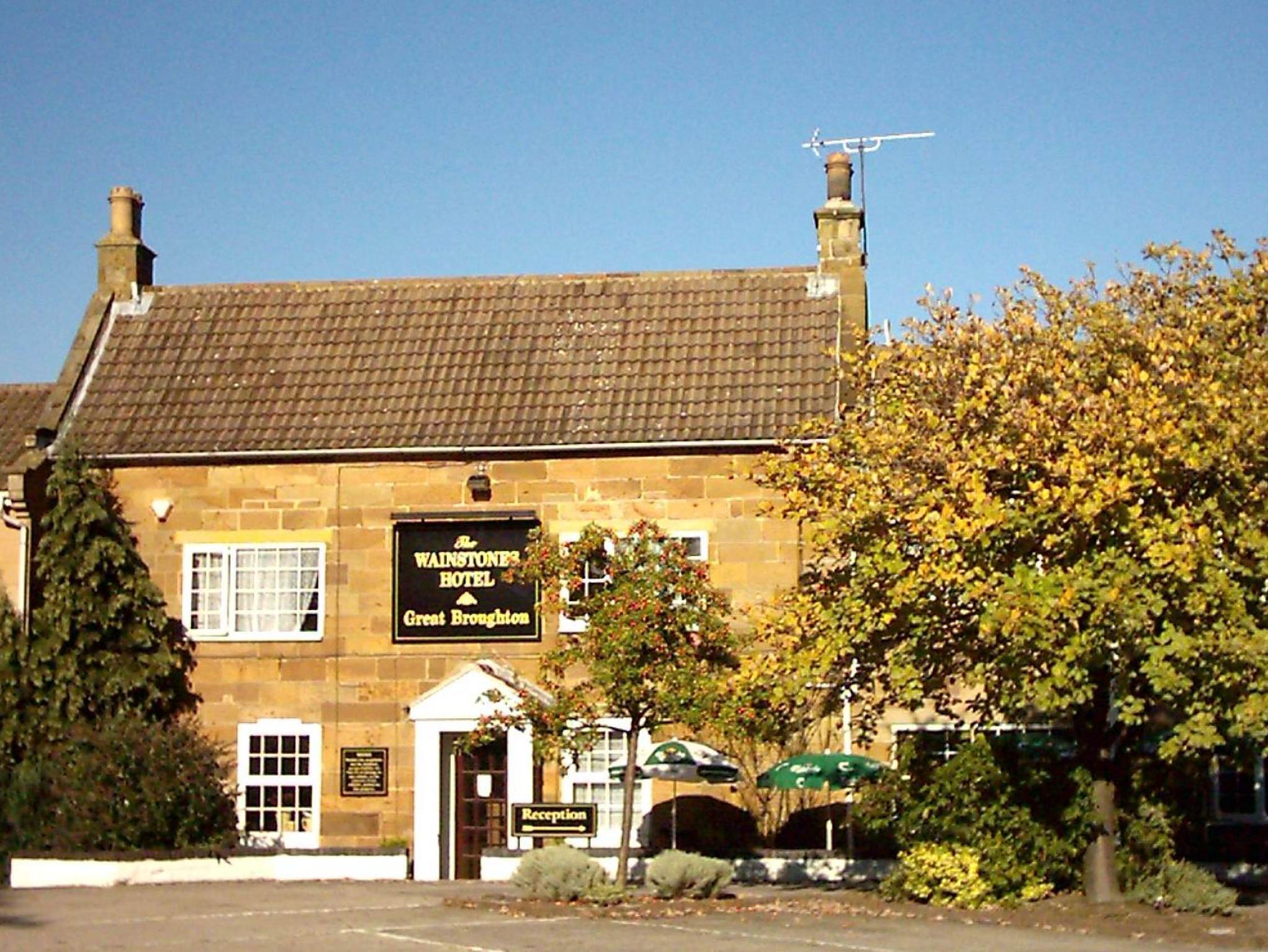 Ngoại cảnh khách sạn