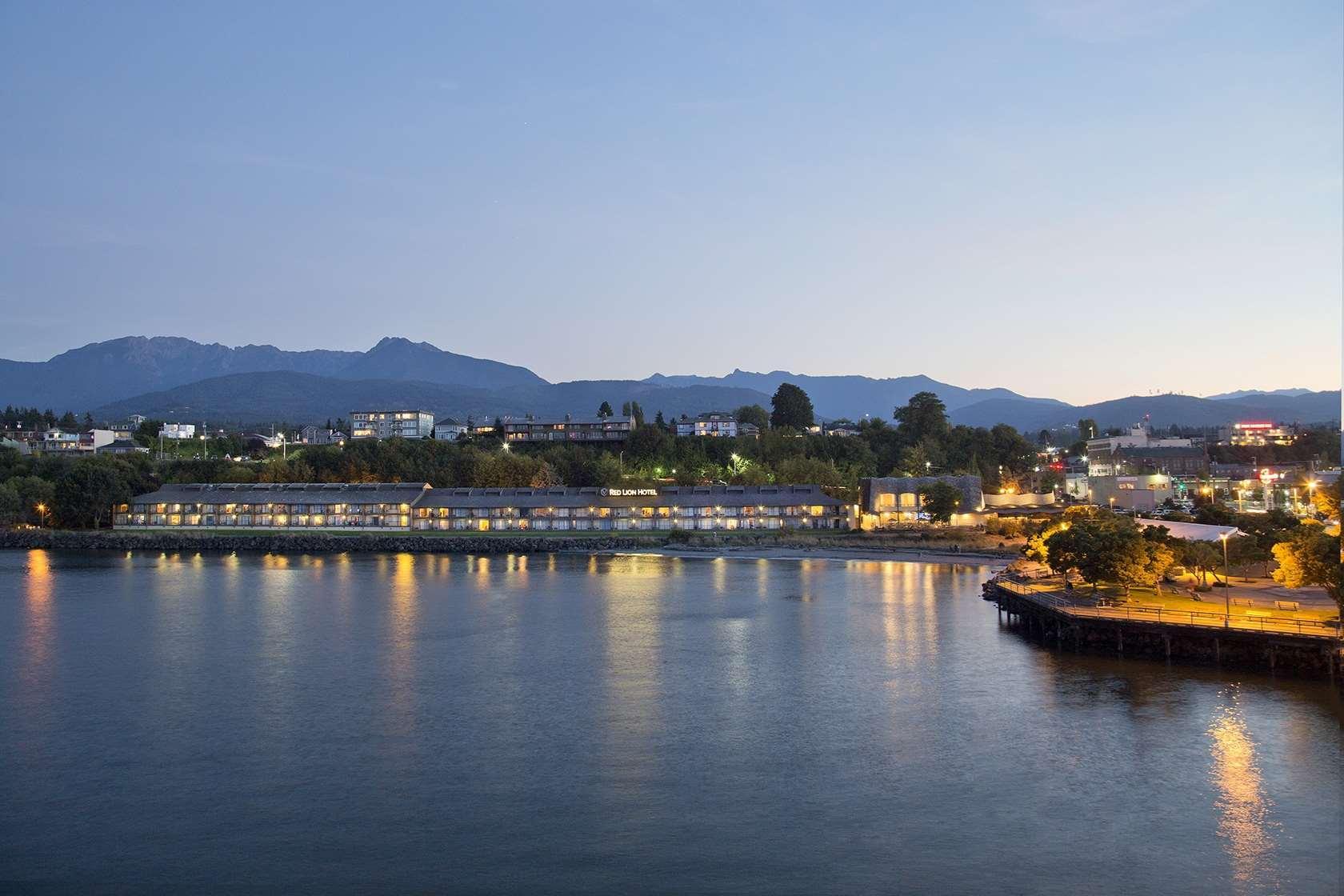 Ngoại cảnh khách sạn