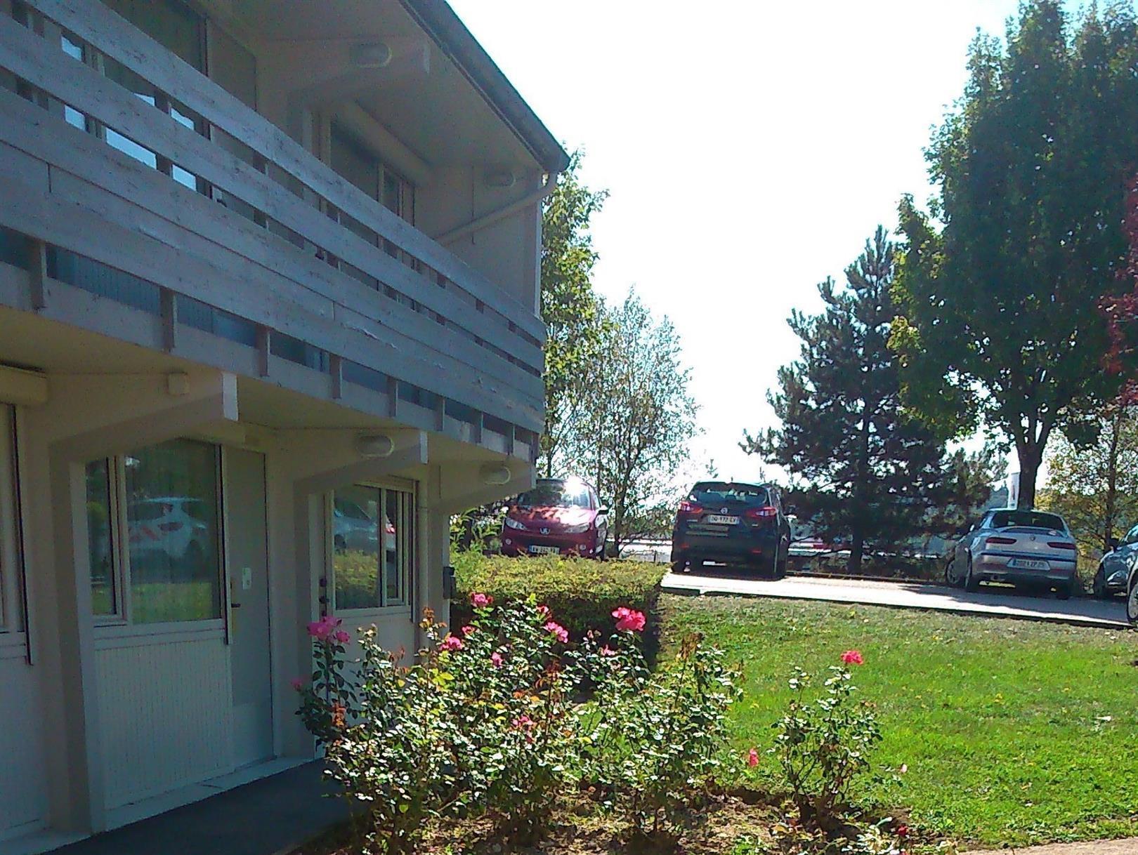 Ngoại cảnh khách sạn