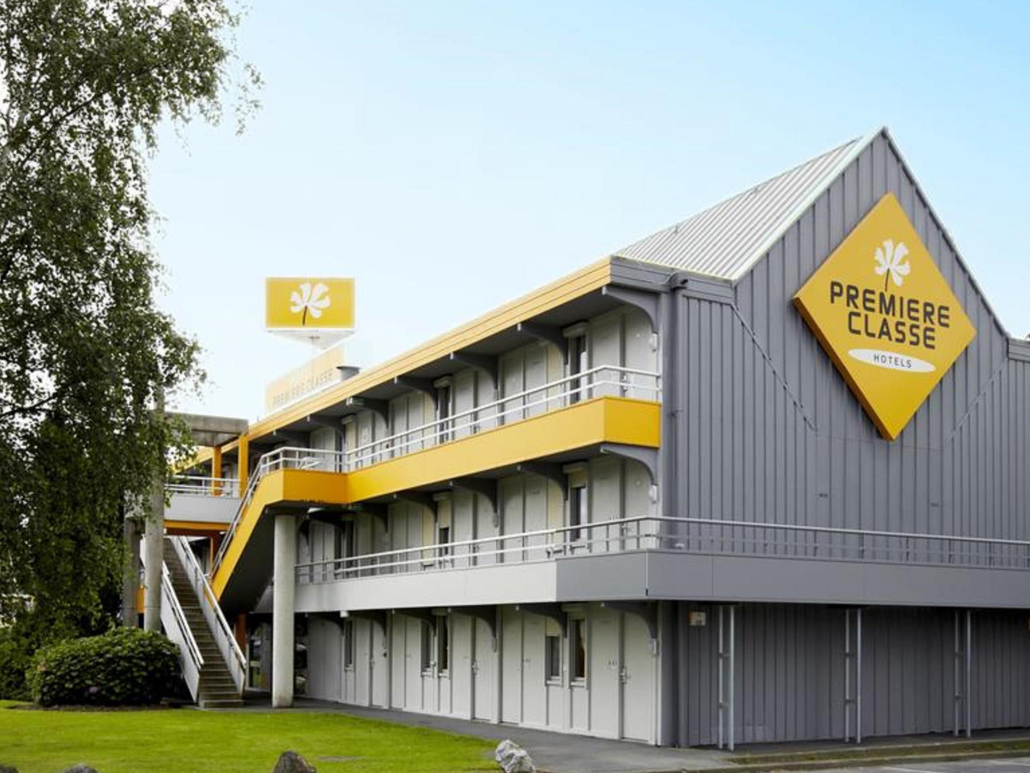 Ngoại cảnh khách sạn