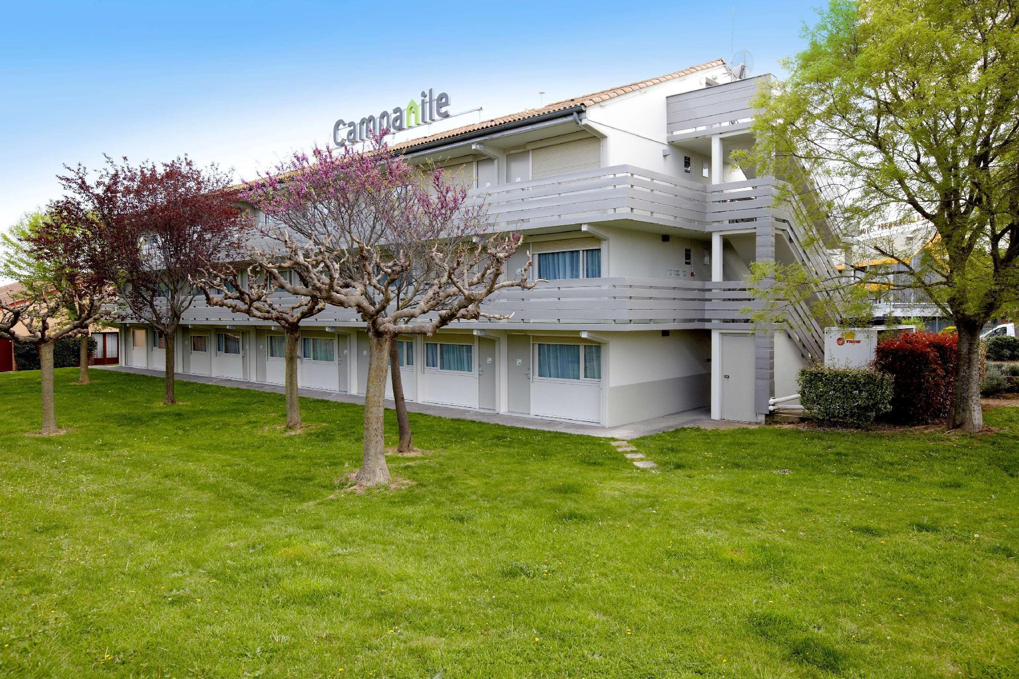 Ngoại cảnh khách sạn