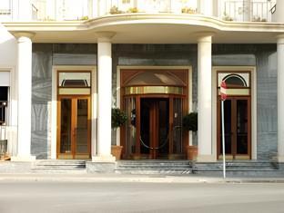 Ngoại cảnh khách sạn