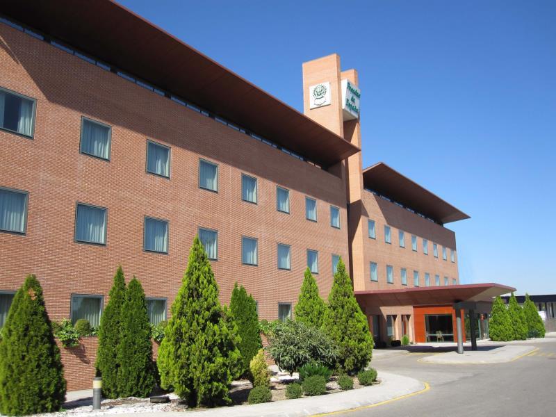 Ngoại cảnh khách sạn