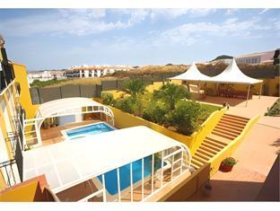 Khu vực xung quanh