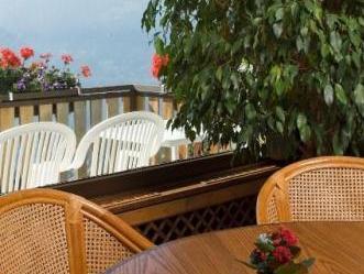 Ngoại cảnh khách sạn