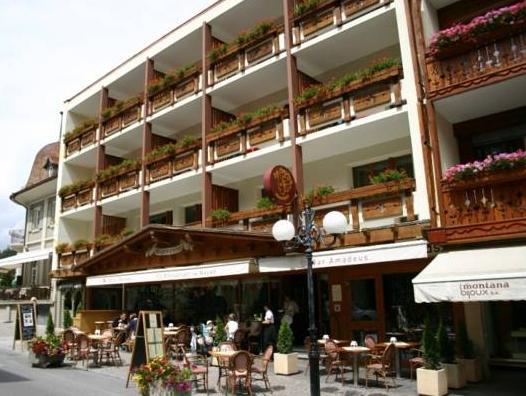 Ngoại cảnh khách sạn