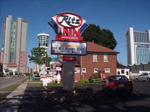 Ngoại cảnh khách sạn