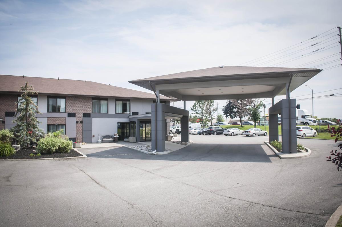 Ngoại cảnh khách sạn