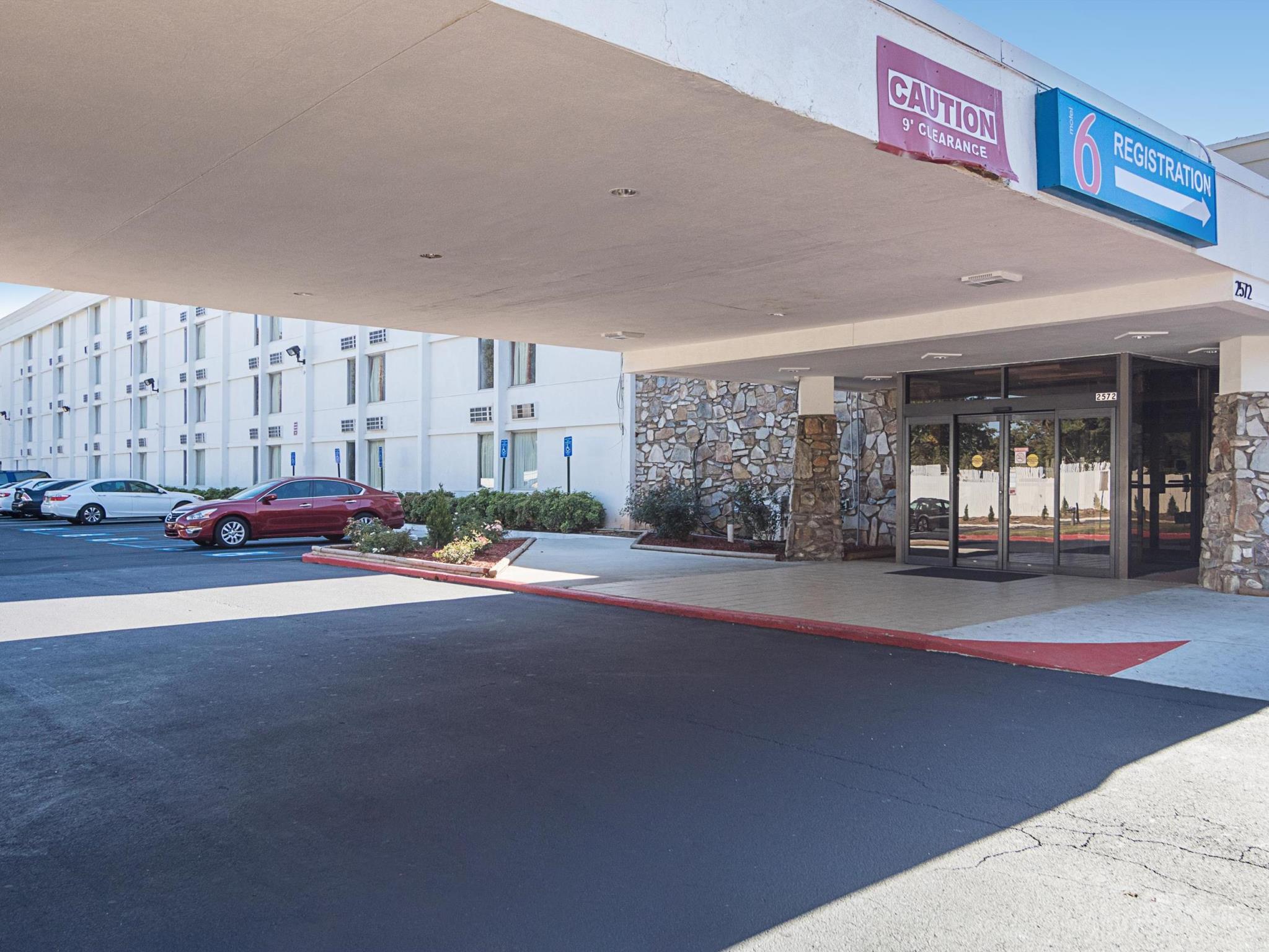 Ngoại cảnh khách sạn