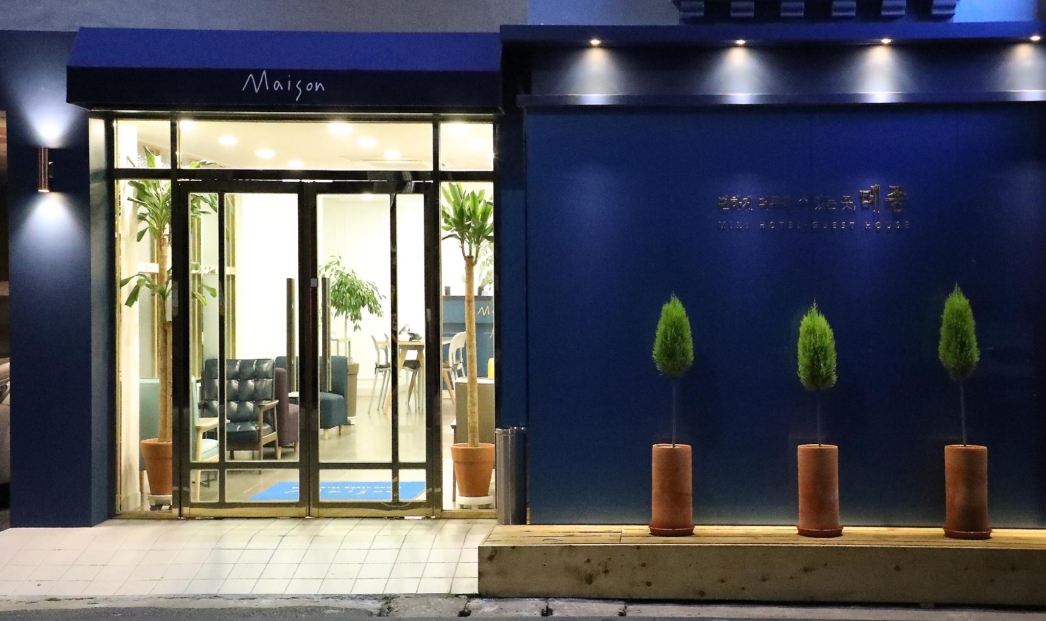 Ngoại cảnh khách sạn