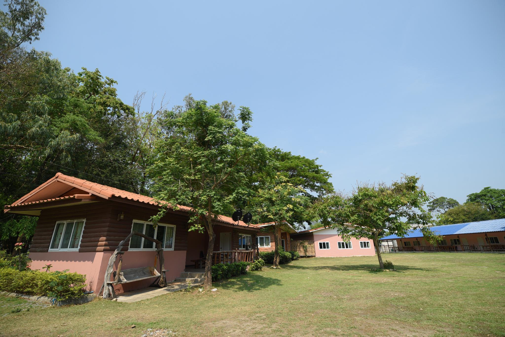 Ngoại cảnh khách sạn