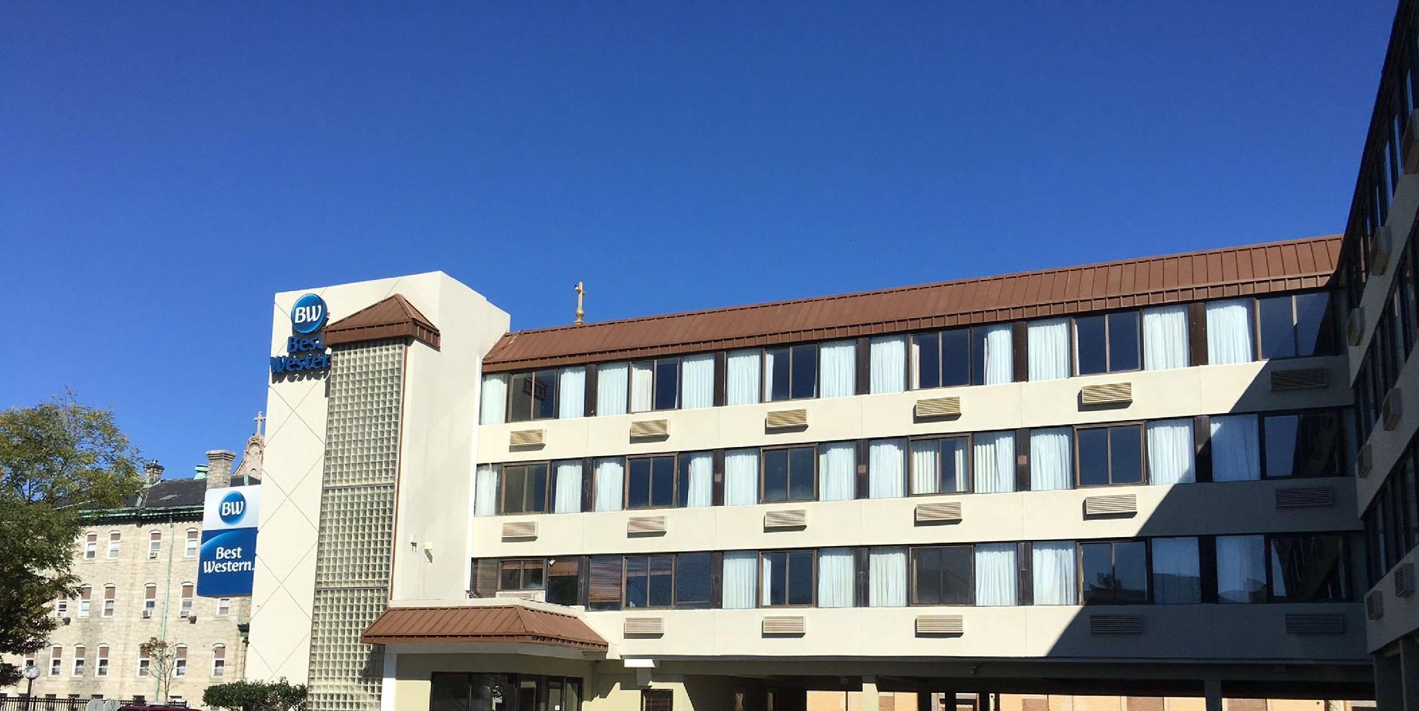 Ngoại cảnh khách sạn