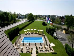 Ngoại cảnh khách sạn