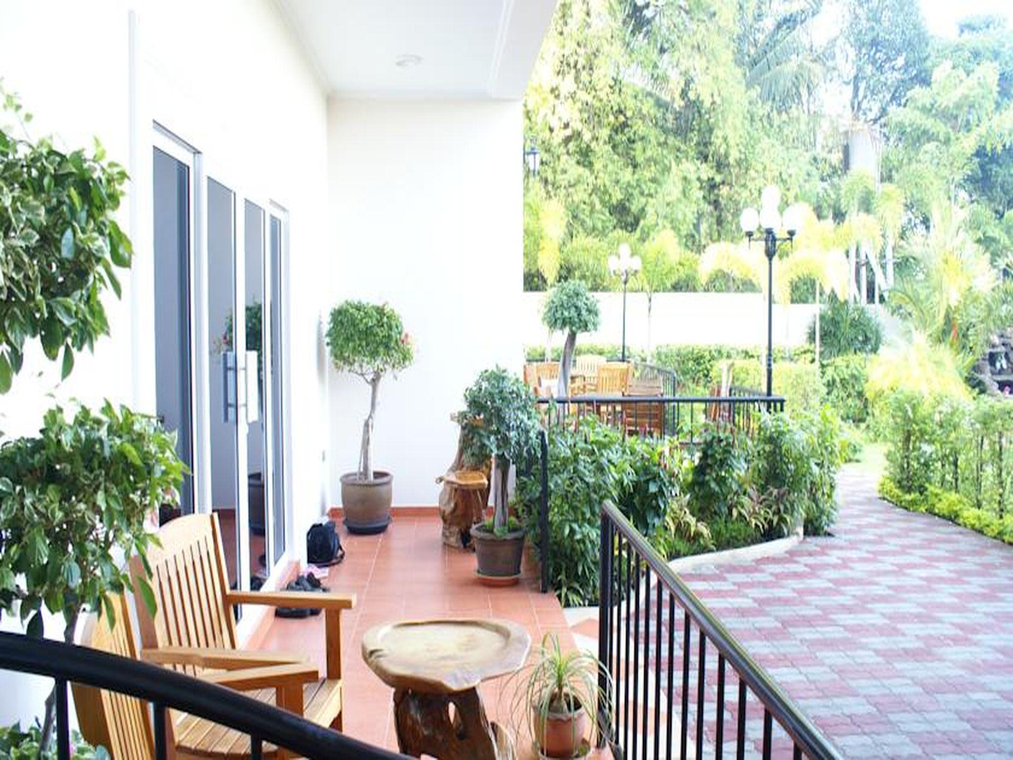 Ngoại cảnh khách sạn