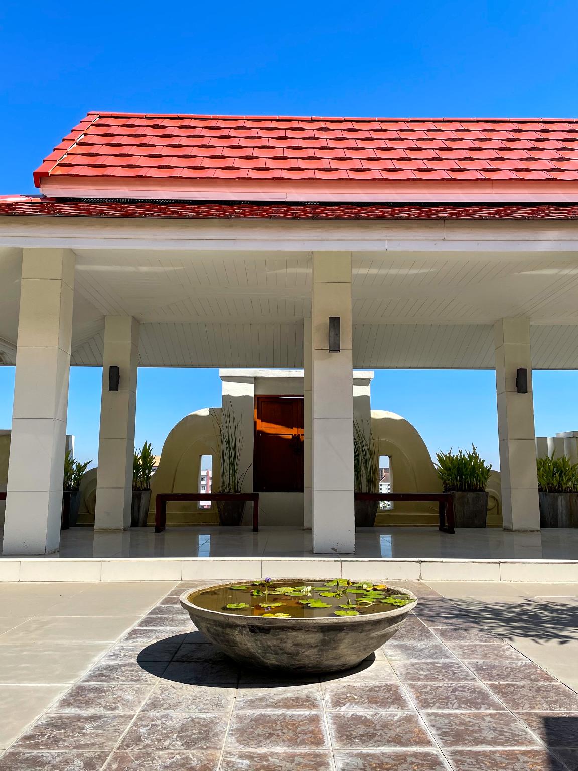 Ngoại cảnh khách sạn