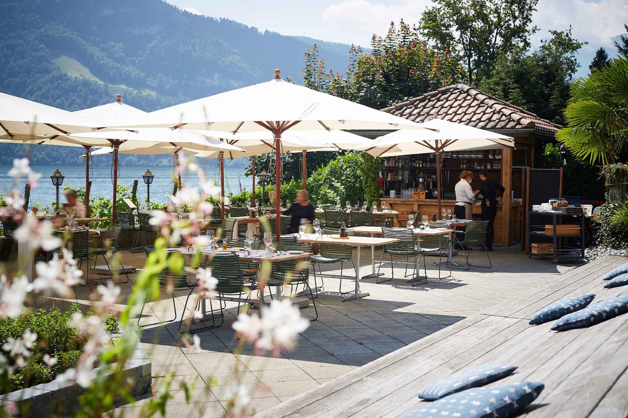 Ngoại cảnh khách sạn