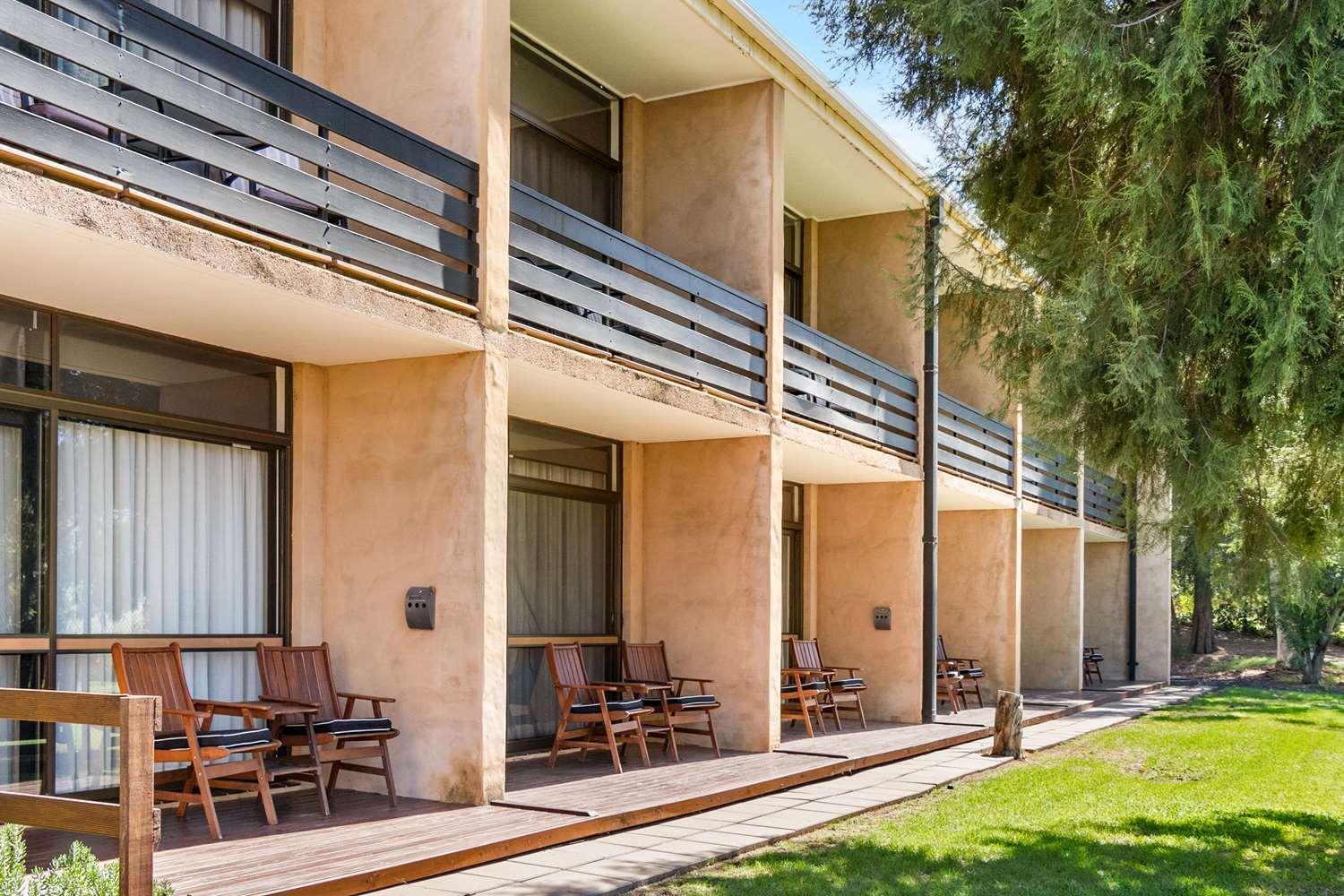 Ngoại cảnh khách sạn