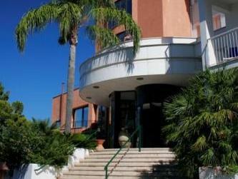 Ngoại cảnh khách sạn