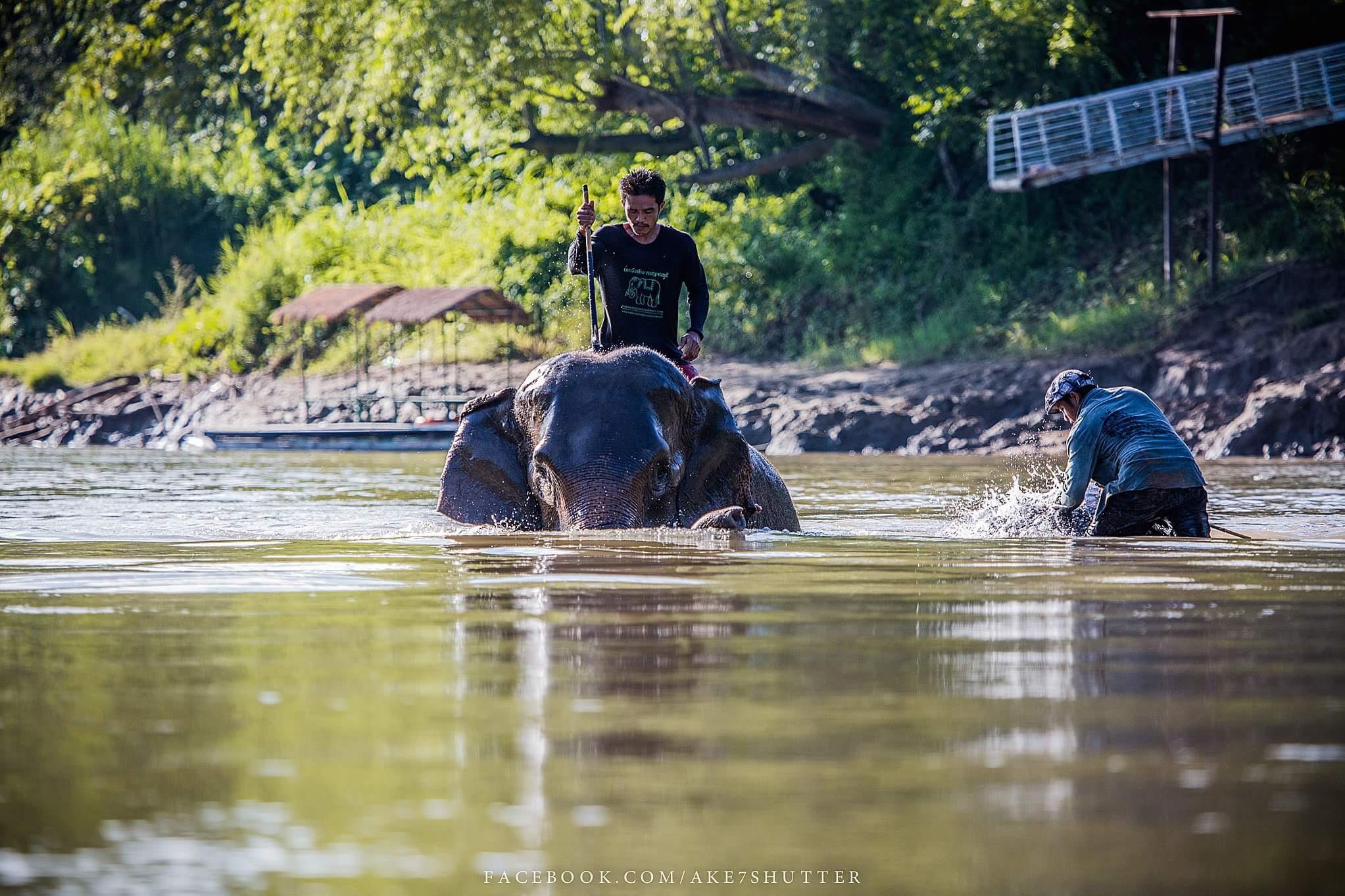 Nơi tham quan gần đây