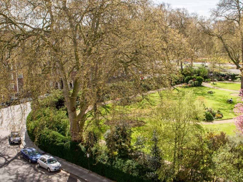 Ngoại cảnh khách sạn