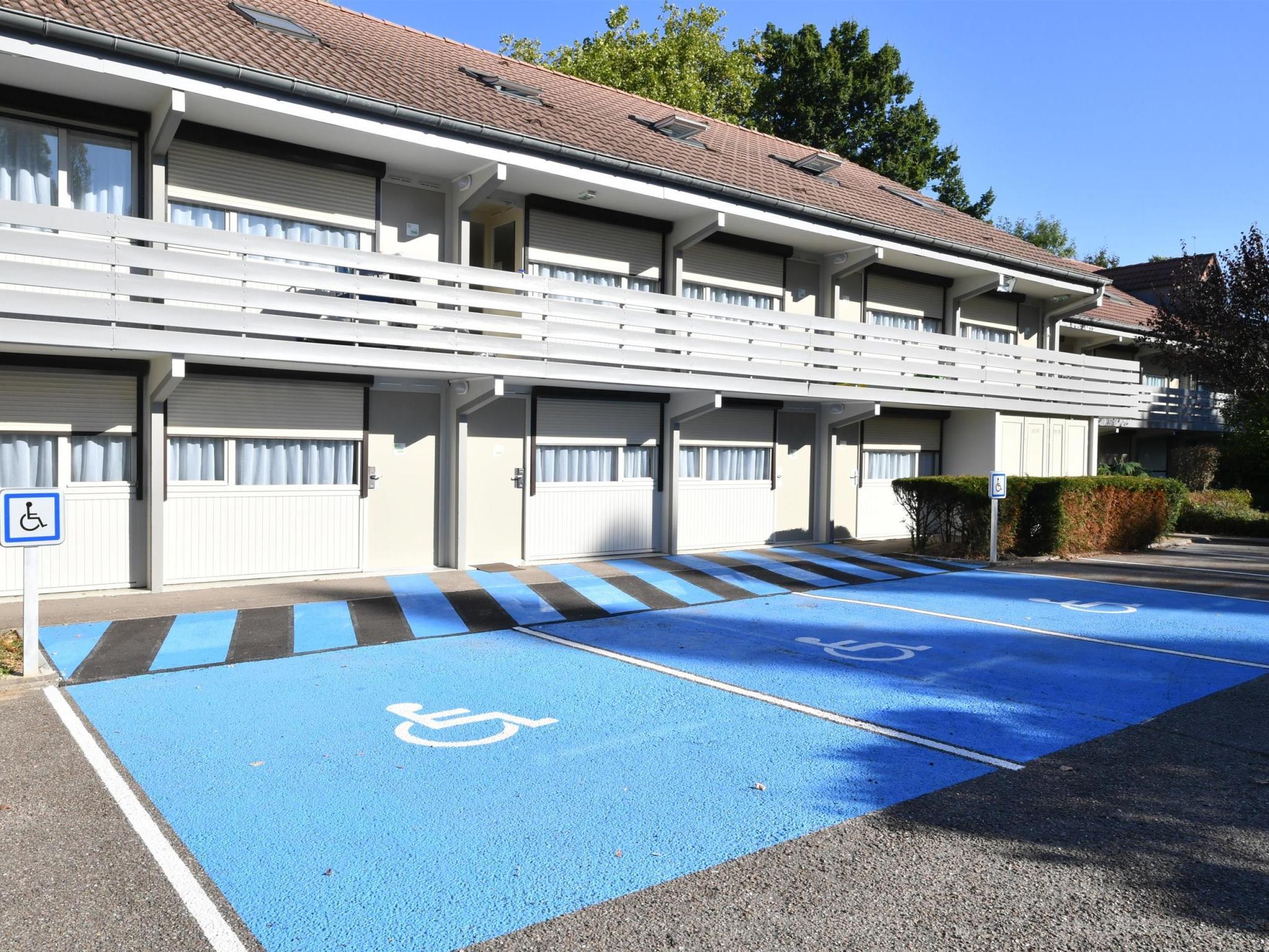 Ngoại cảnh khách sạn